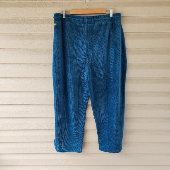 Matilda Jane blue textured crop pants - Picture 4 of 12